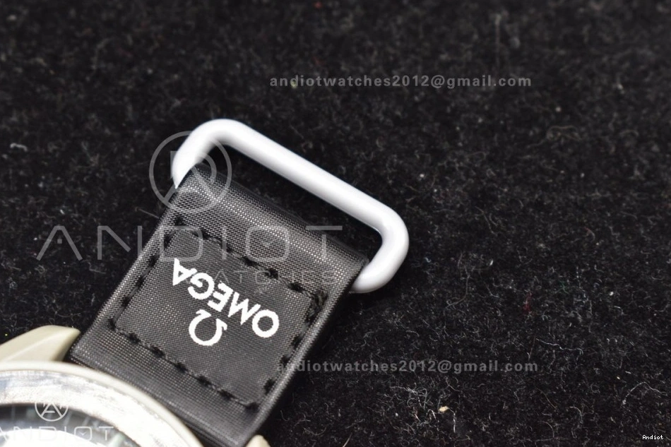 Mission Nylon Moonwatch Bioceramic Swatch The Quartz Strap to Moon x Omega on 0106